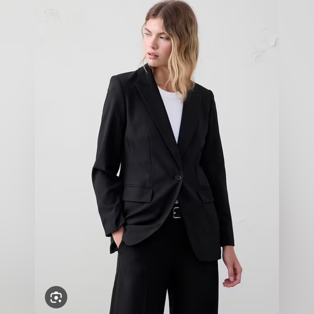 Banana Republic Chic Black Blazer